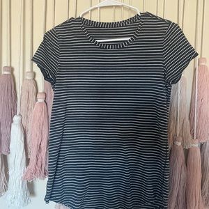 Lululemon striped t-shirt